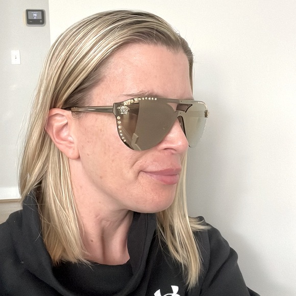 😎NIB Versace sunglasses - Picture 2 of 13